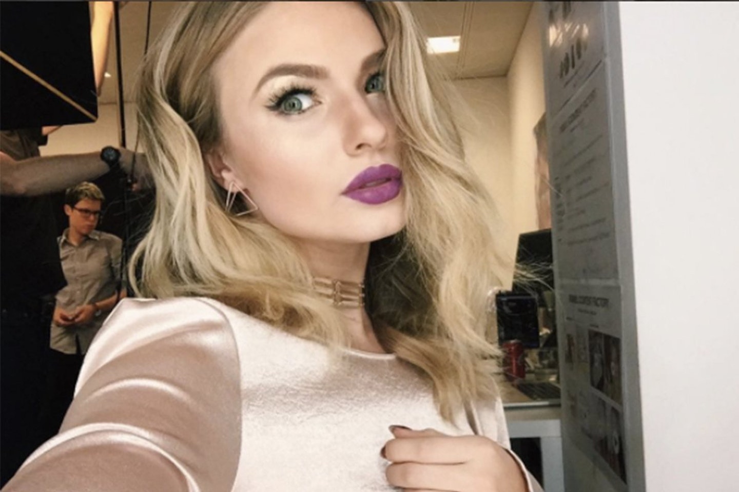 mimi-bouchard-blonde-hair