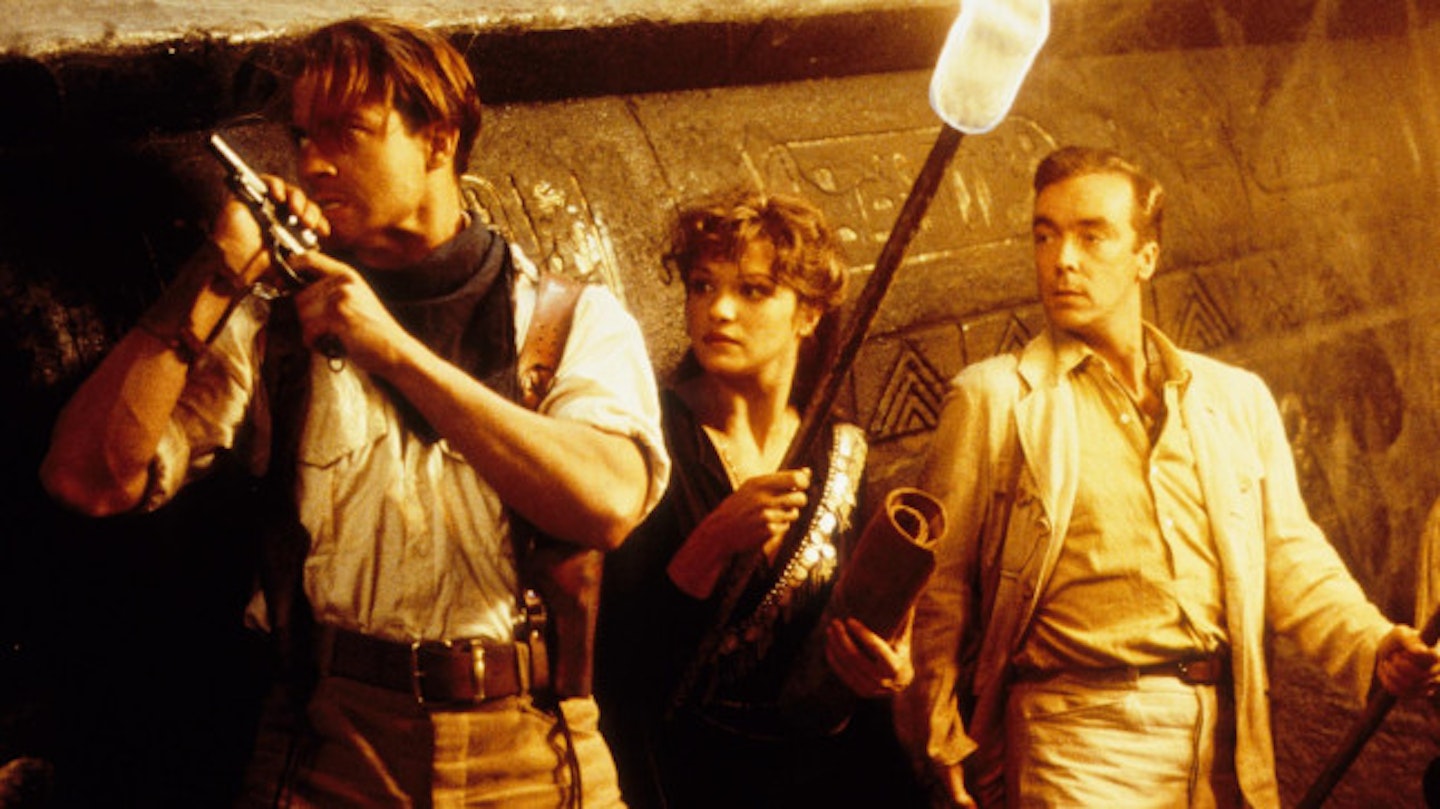 picture-of-brendan-fraser-john-hannah-and-rachel-weisz-in-the-mummy-large-picture