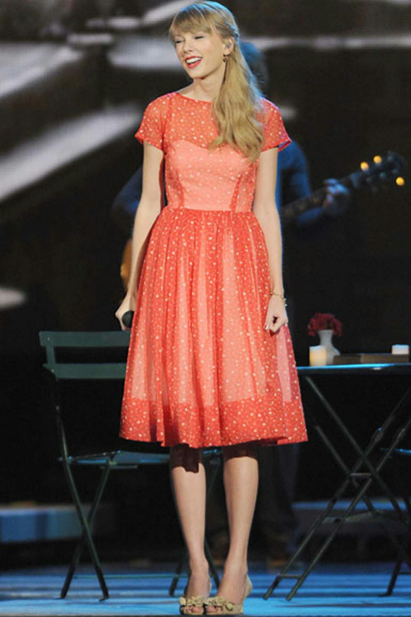 Taylor Swift at the CMA Awards Show, 1 November 2012