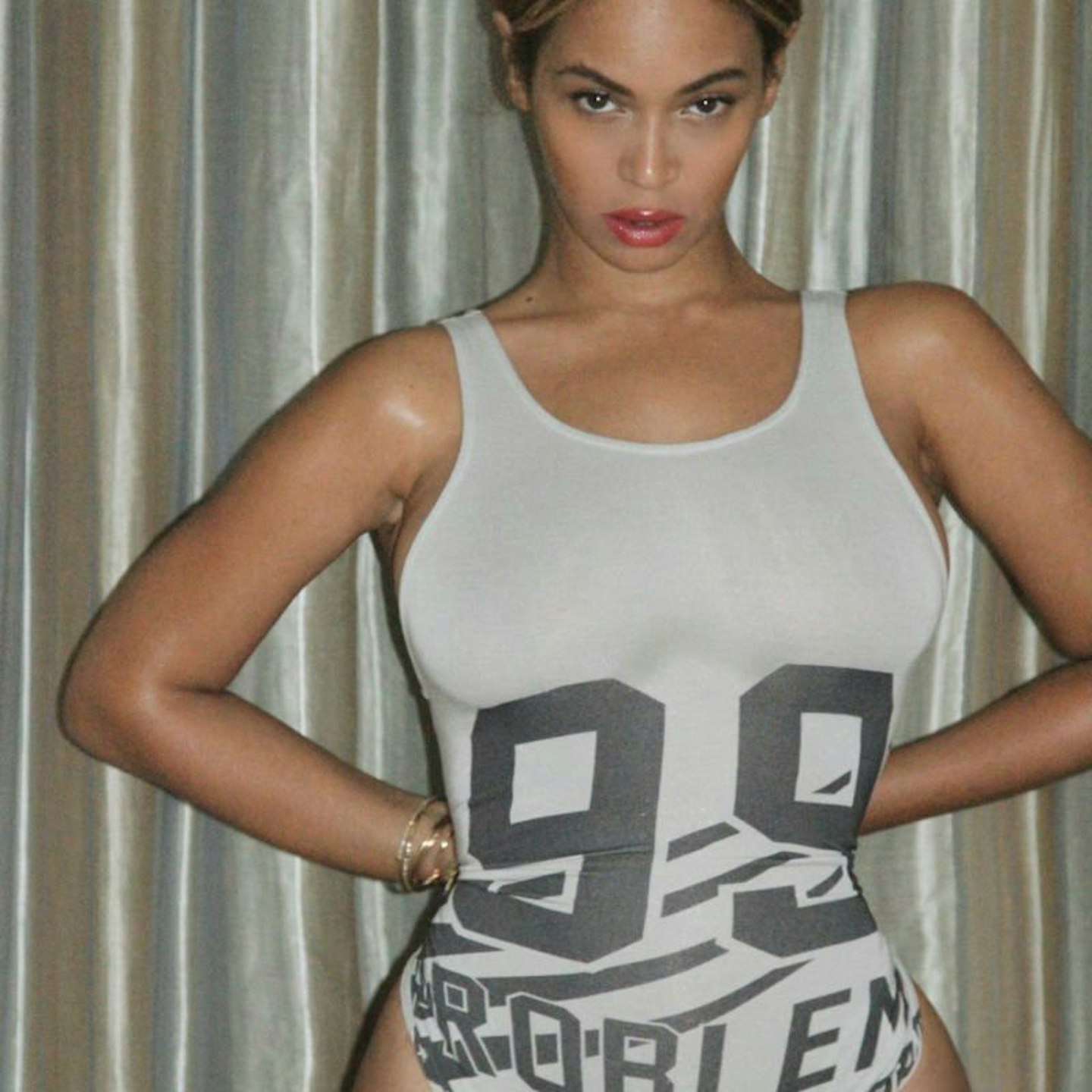 beyonce-waist2