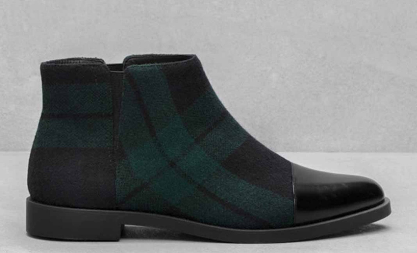 10 hot shoes 73