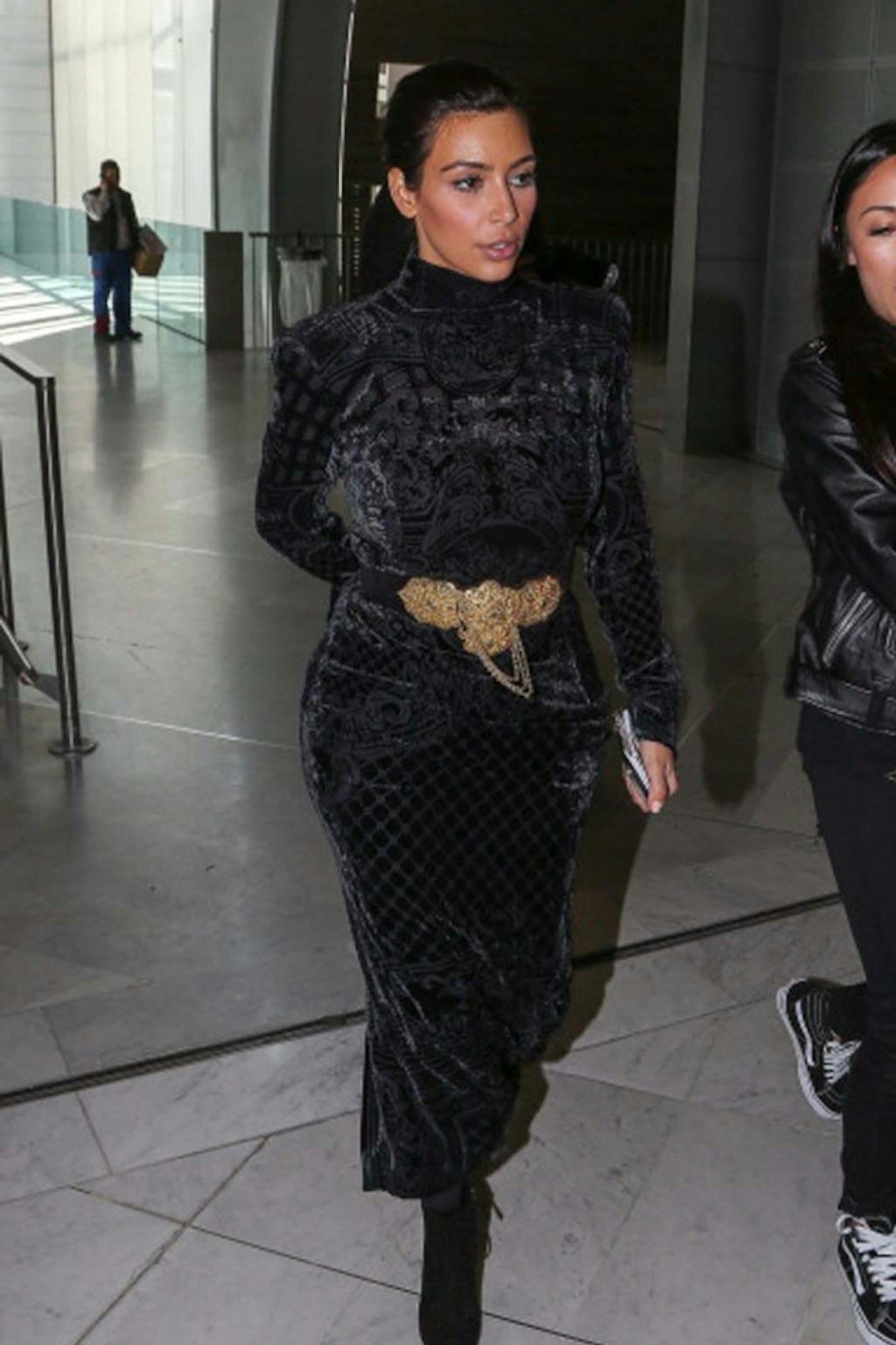 Kim Kardashian style black dress 2014