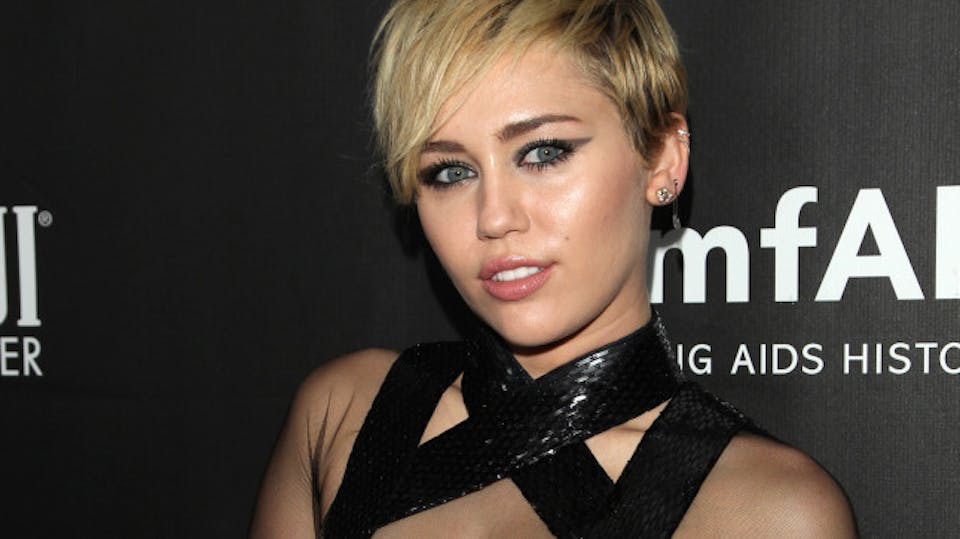 Miley Cyrus Shares Shocking Masturbation Photo ‘masturbate Your Haters