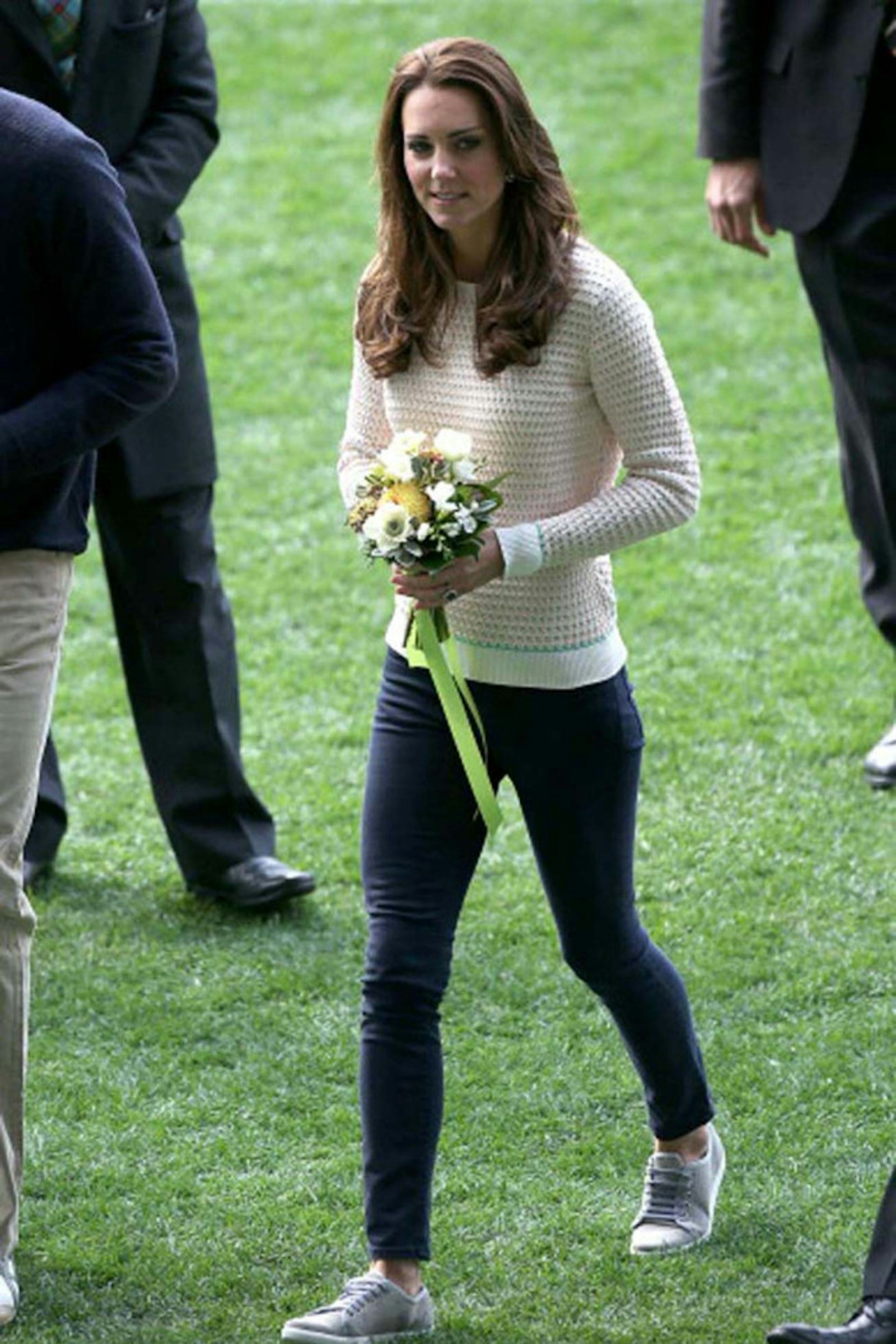 The Duchess of Cambridge wears Jonathan Saunders at rugby in Dunedin, New Zealand, 13 April 2014