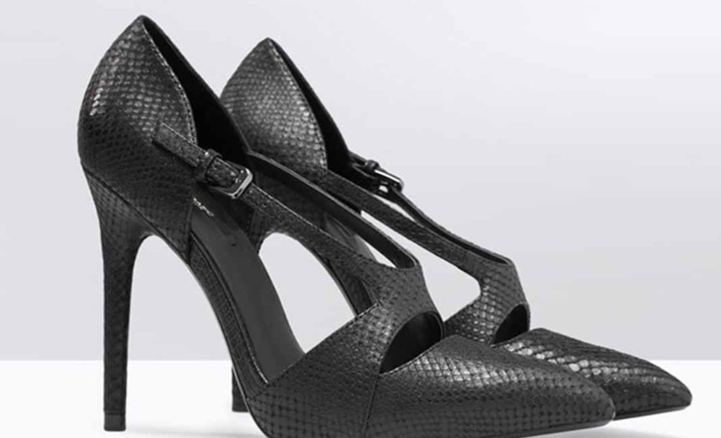 10 hot shoes 21