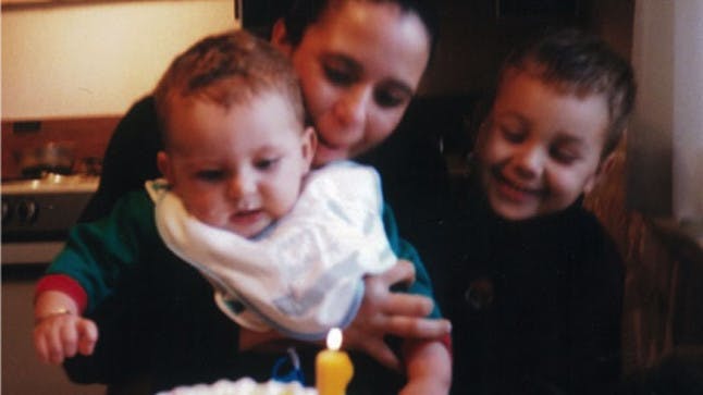 Mother reunited with kidnapped son thanks to this Facebook photo Closer