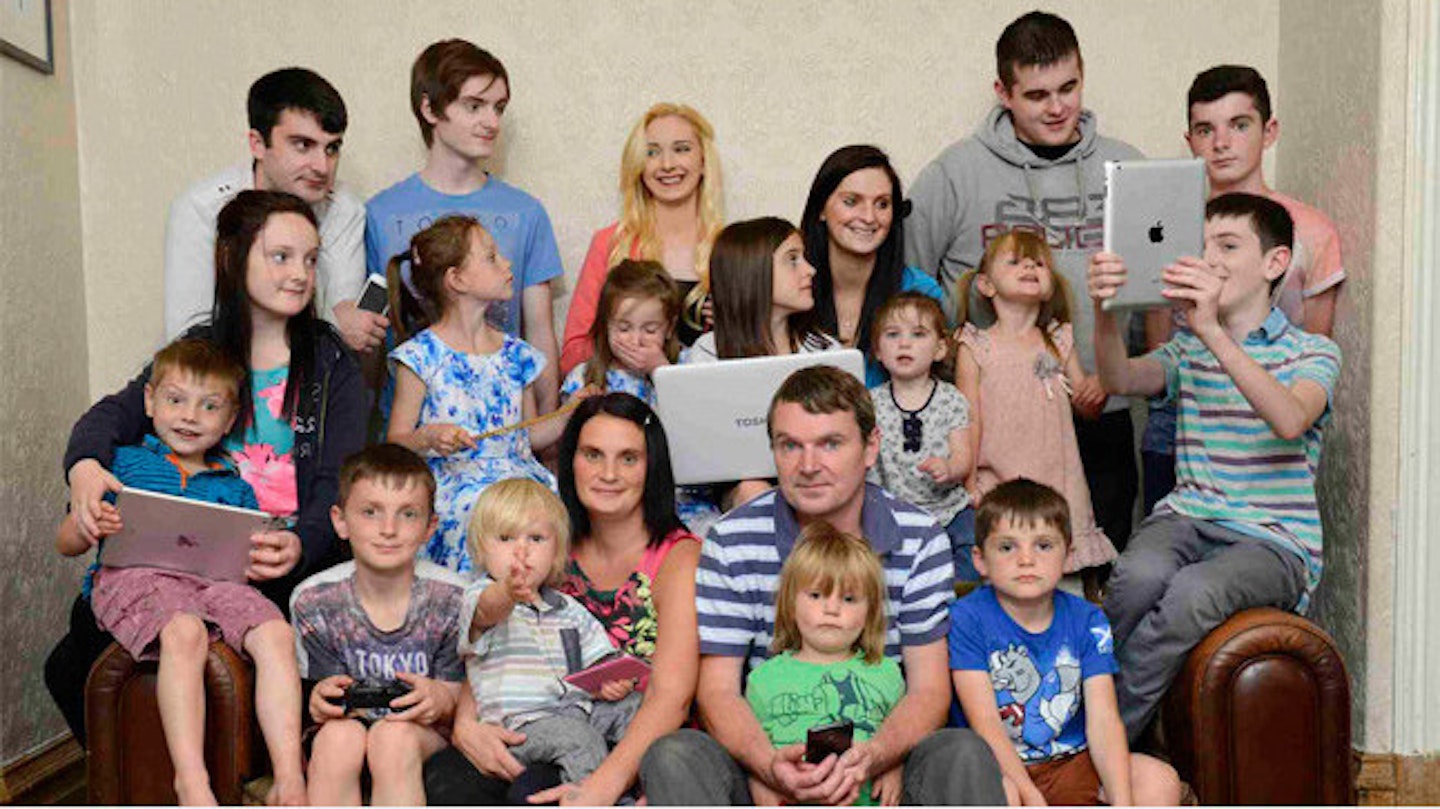 Sue and Noel with their 17 children