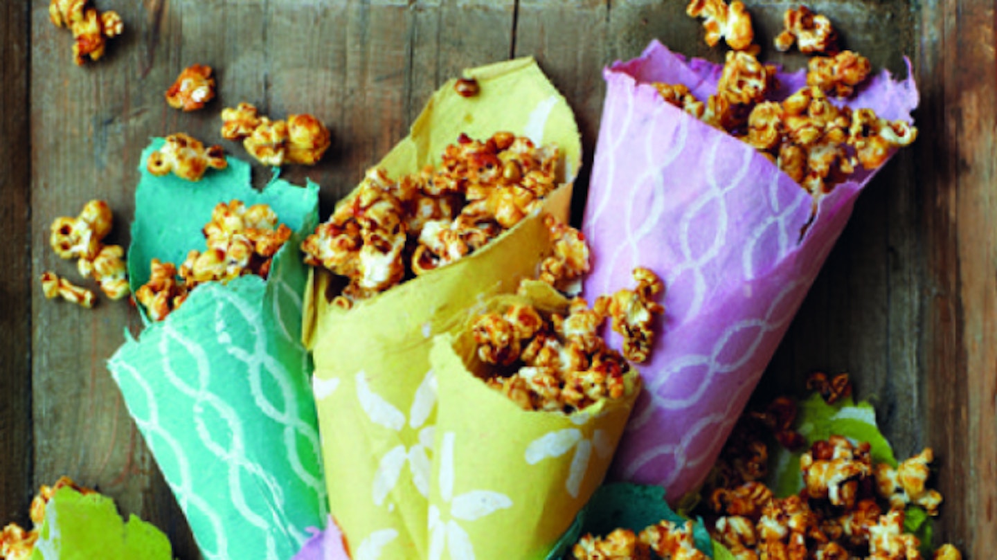 CRUNCHY TOFFEE POPCORN