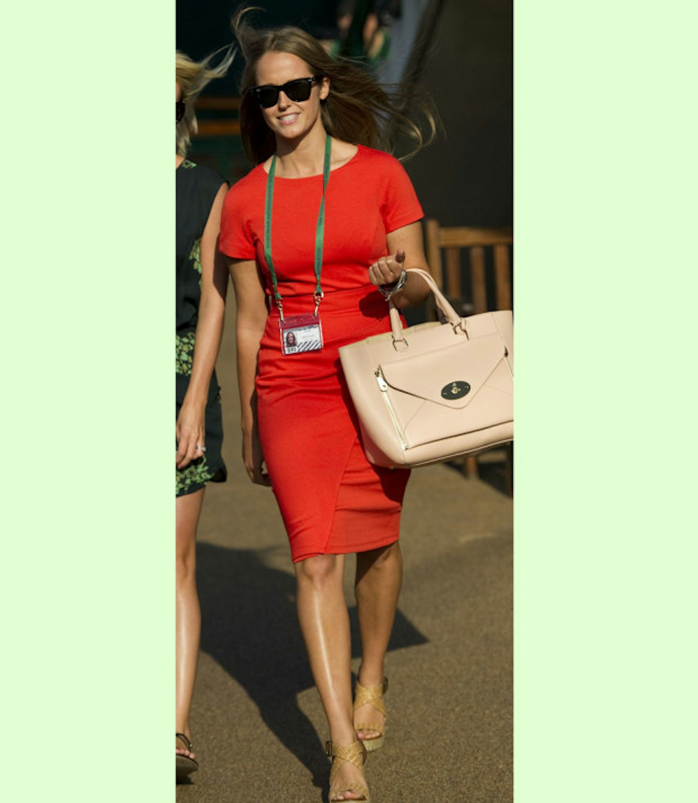 kim-sears-style-red-dress-nude-mulberry-bag