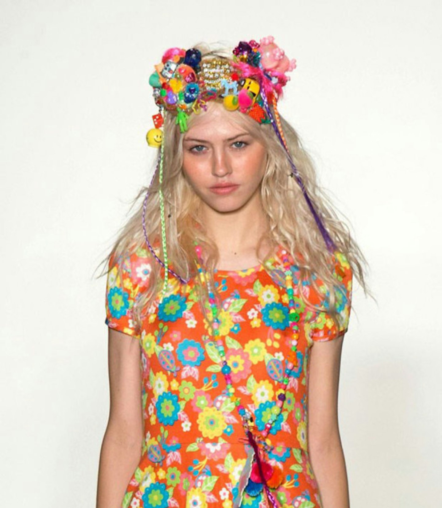 And that! We're talking about the headpiece, obvs!
