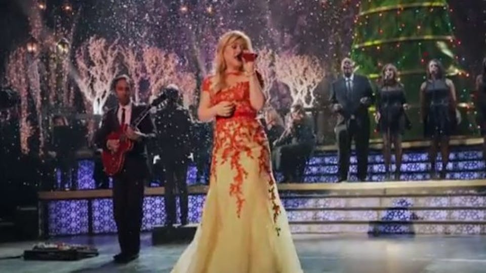 WATCH The video for Kelly Clarkson’s hit Christmas tune ‘Underneath