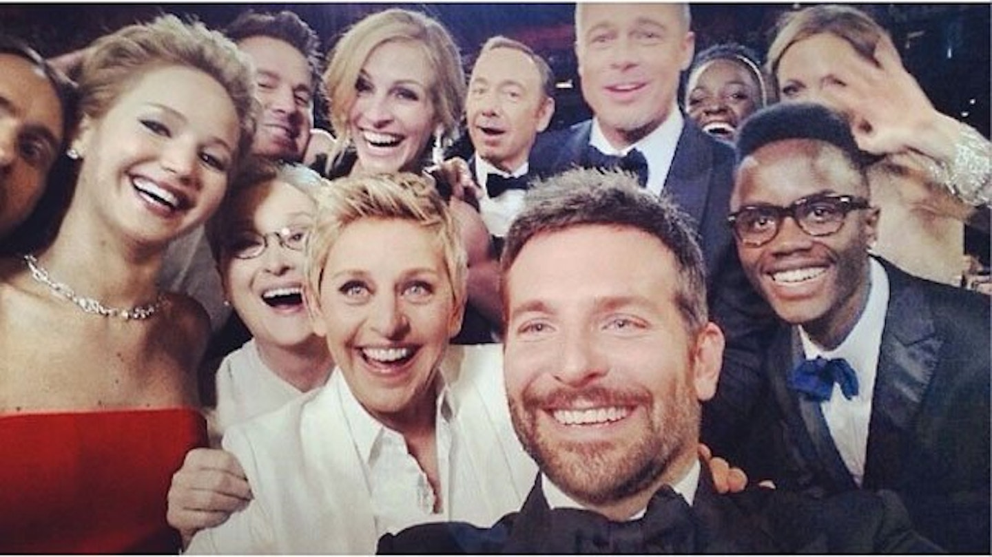 oscar-selfie