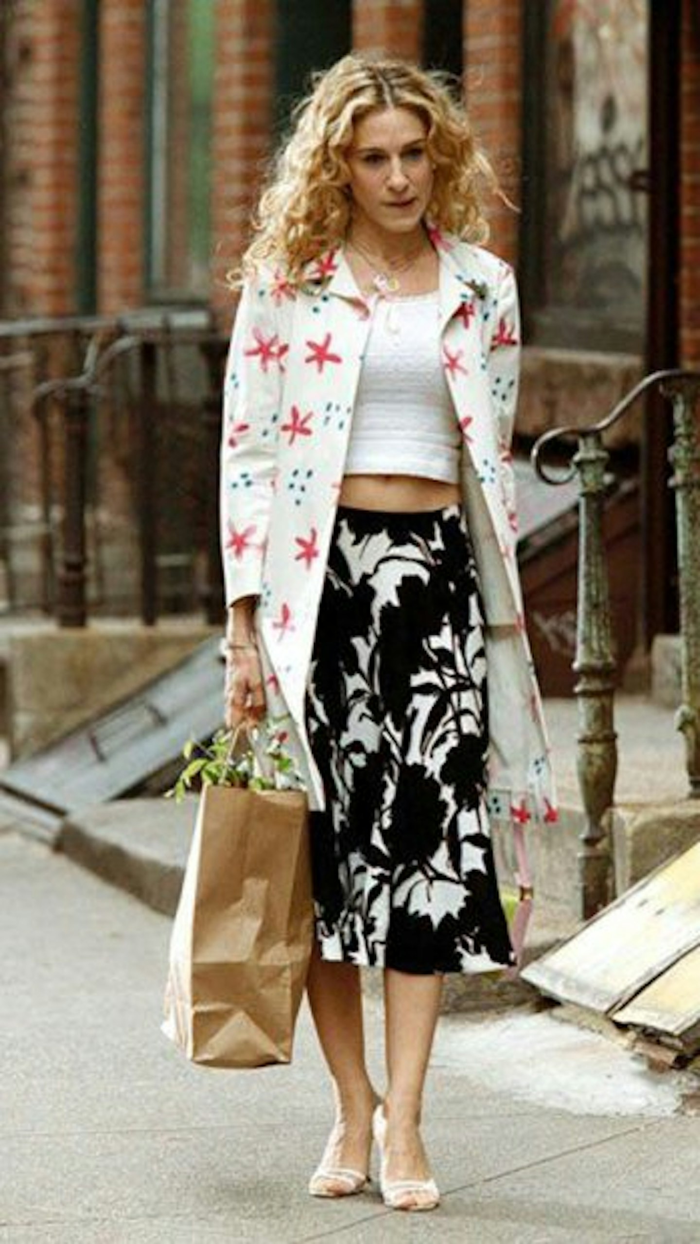 hannah on X: Carrie Bradshaw has AT LEAST three different Dior