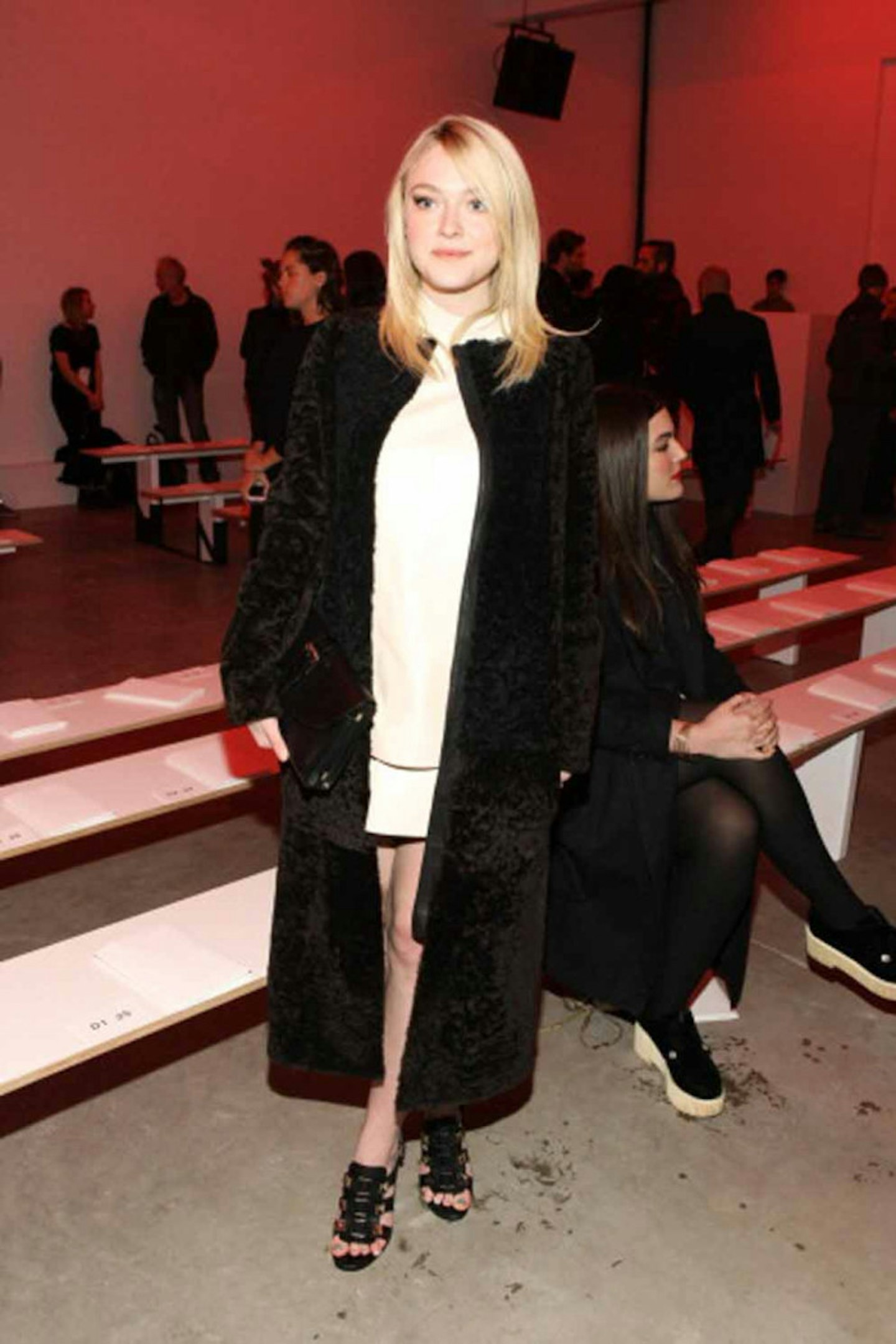 Dakota Fanning style 2014 long fur coat