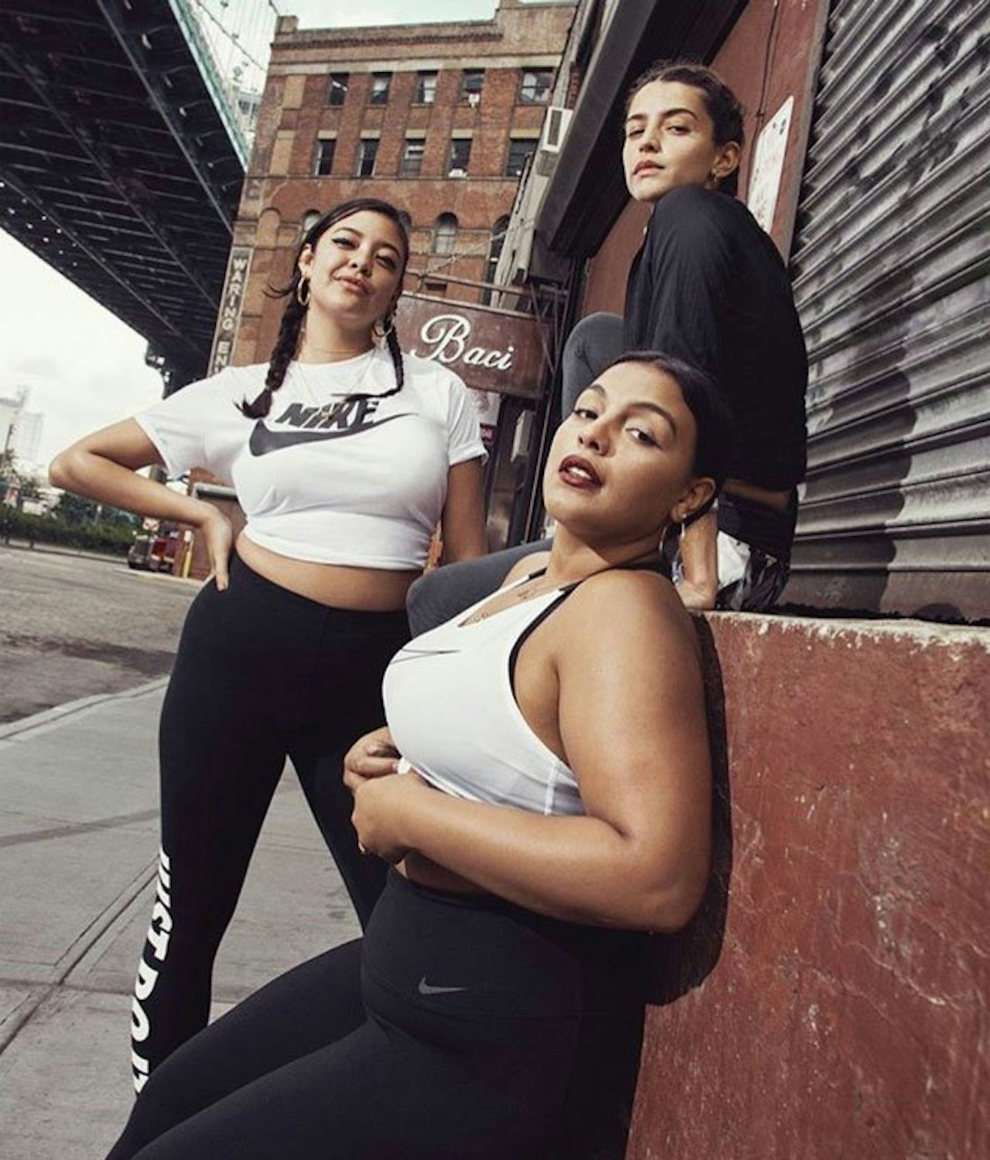 NikeWomenCurve1