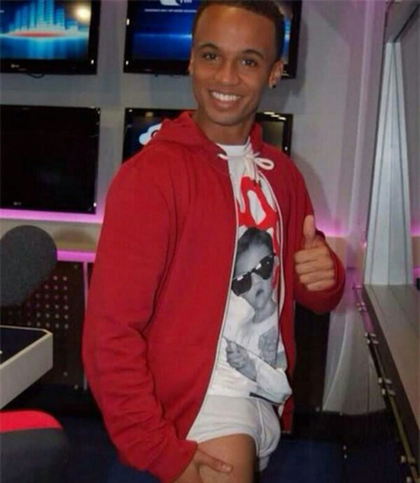 aston-merrygold-naked-underwear-picture