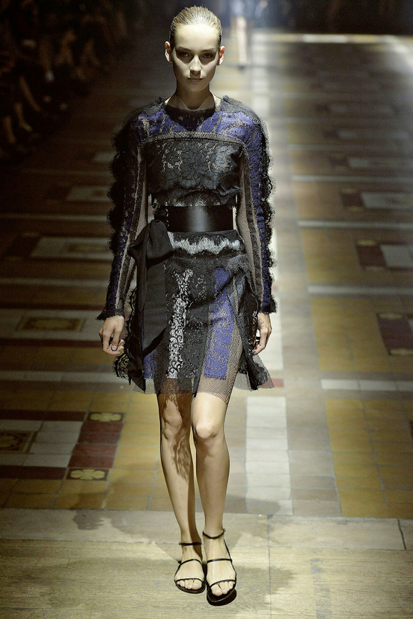 8. Dig out your old waist belt – Theyu2019re back, theyu2019re big and theyu2019re cinching everything from pretty dresses to oversized coats. Look out for extra lace-up or leatherwork detailing, like these at Lanvin.
