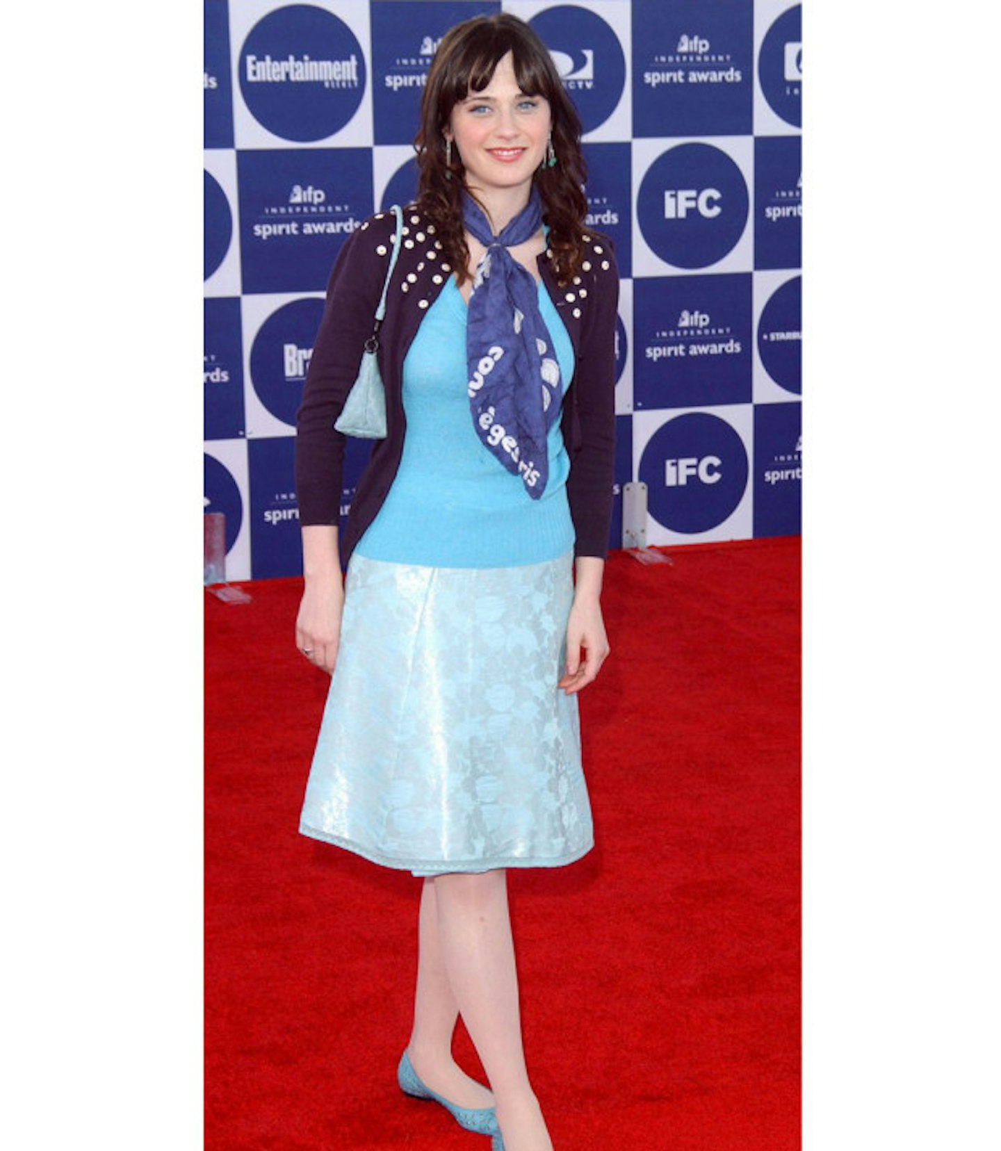 zooey-deschanel-before-stylist-blue-skirt-scarf-purple-cardigan