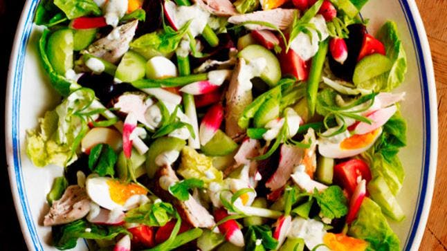 Recipe warm English chicken salad with tarragon salad cream