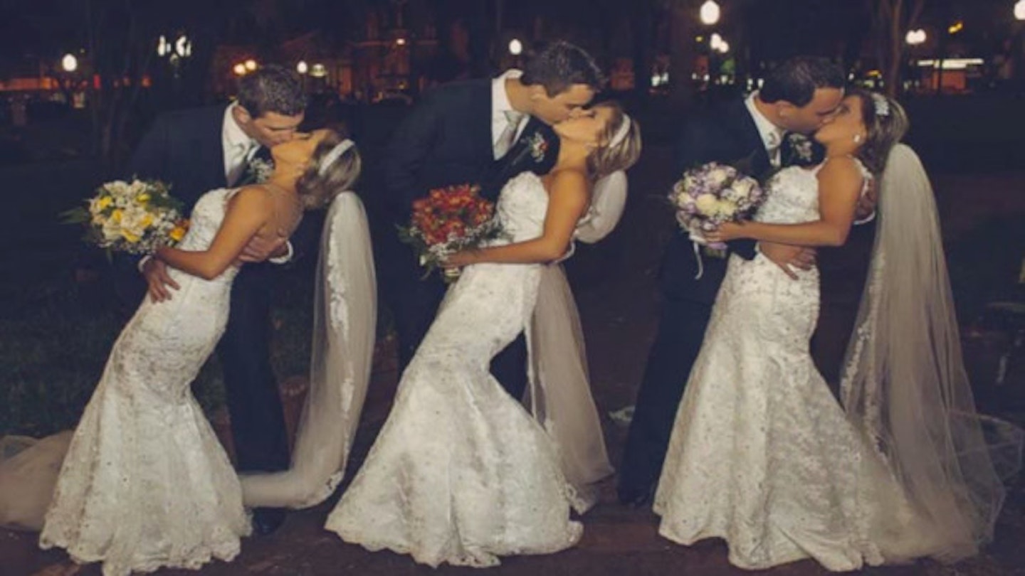 Triplet wedding, sisters, wedding, bride