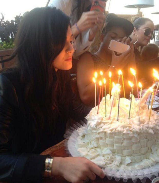 Kylie Jenner's incredible birthday in stolen moments on Instagram | Vogue  France