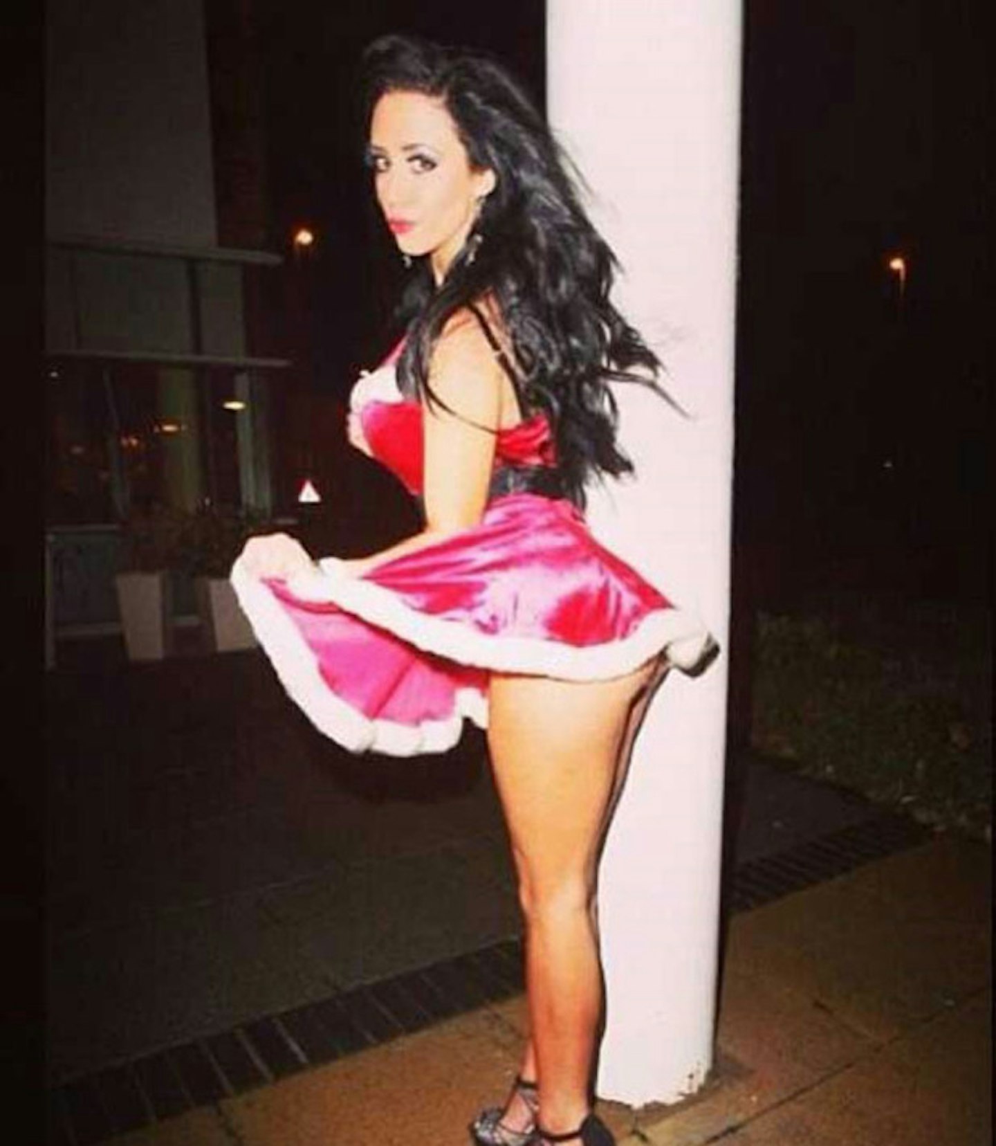 jenna-jonathan-the-valleys-sexy-santa-dress