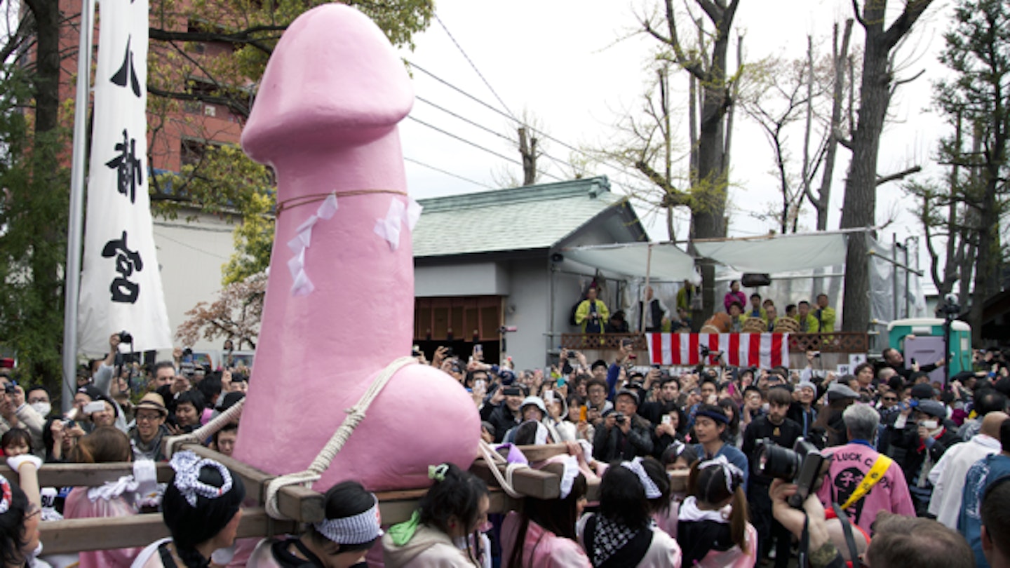 Japan's Penis Festival Looks Gloriously Bonkers Japan's Penis Festival Looks Gloriously Bonkers
