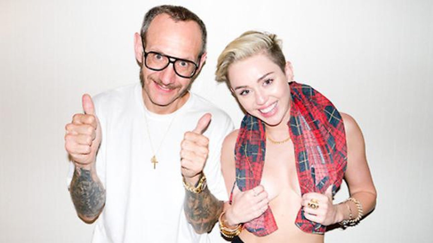 Miley21