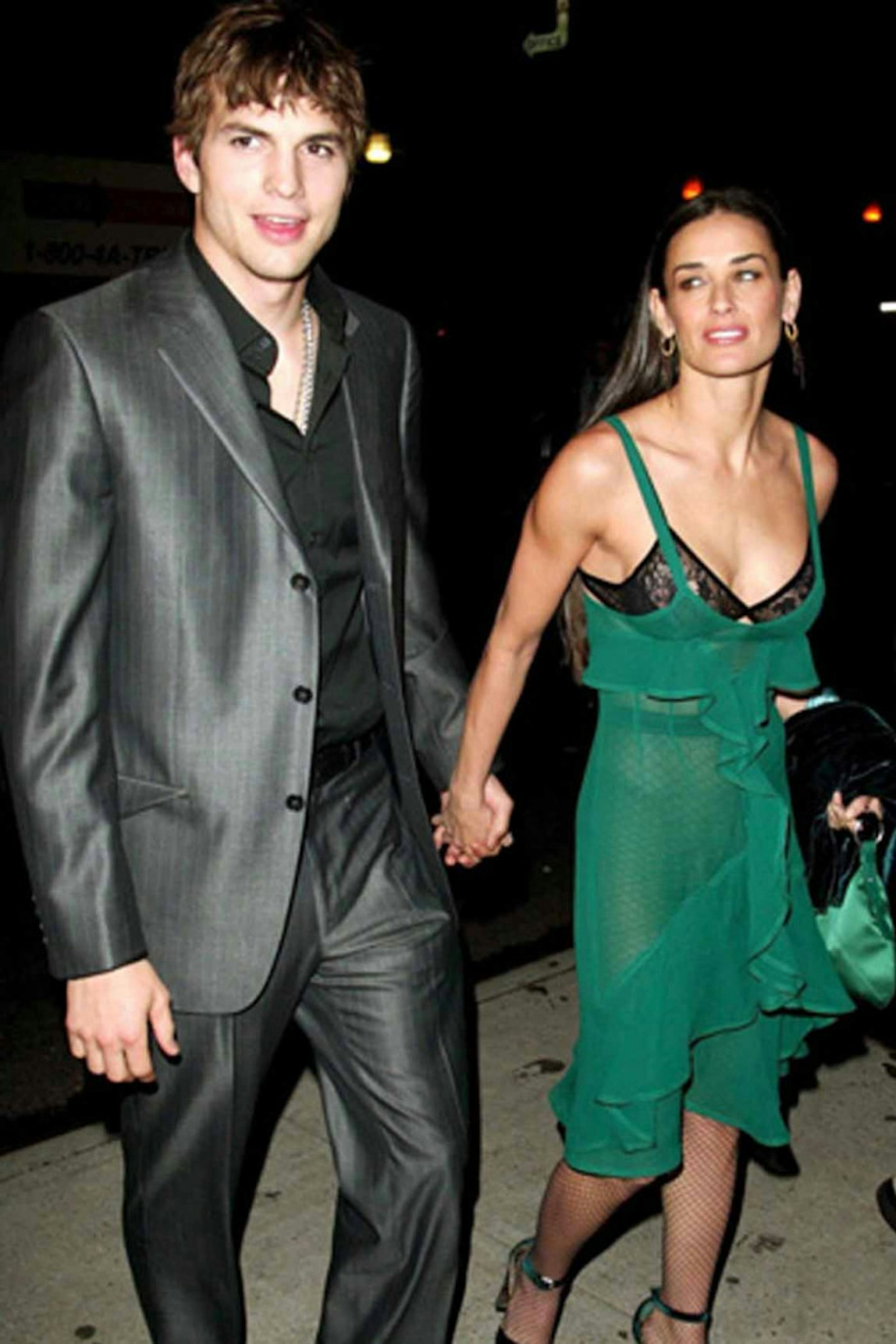 mila kunis ashton kutcher love story 7