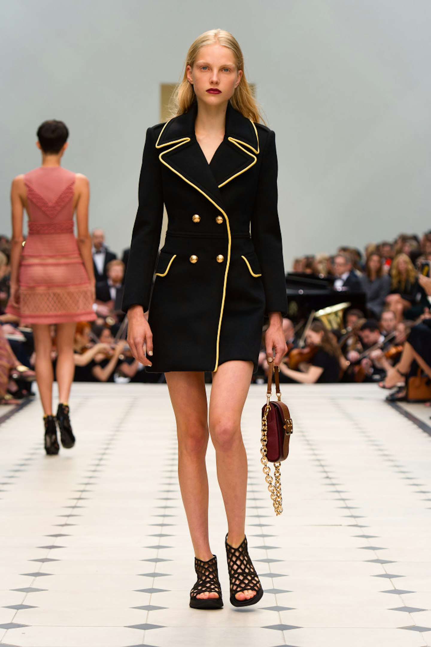 Burberry Womenswear S_S16 Collection - Look 21