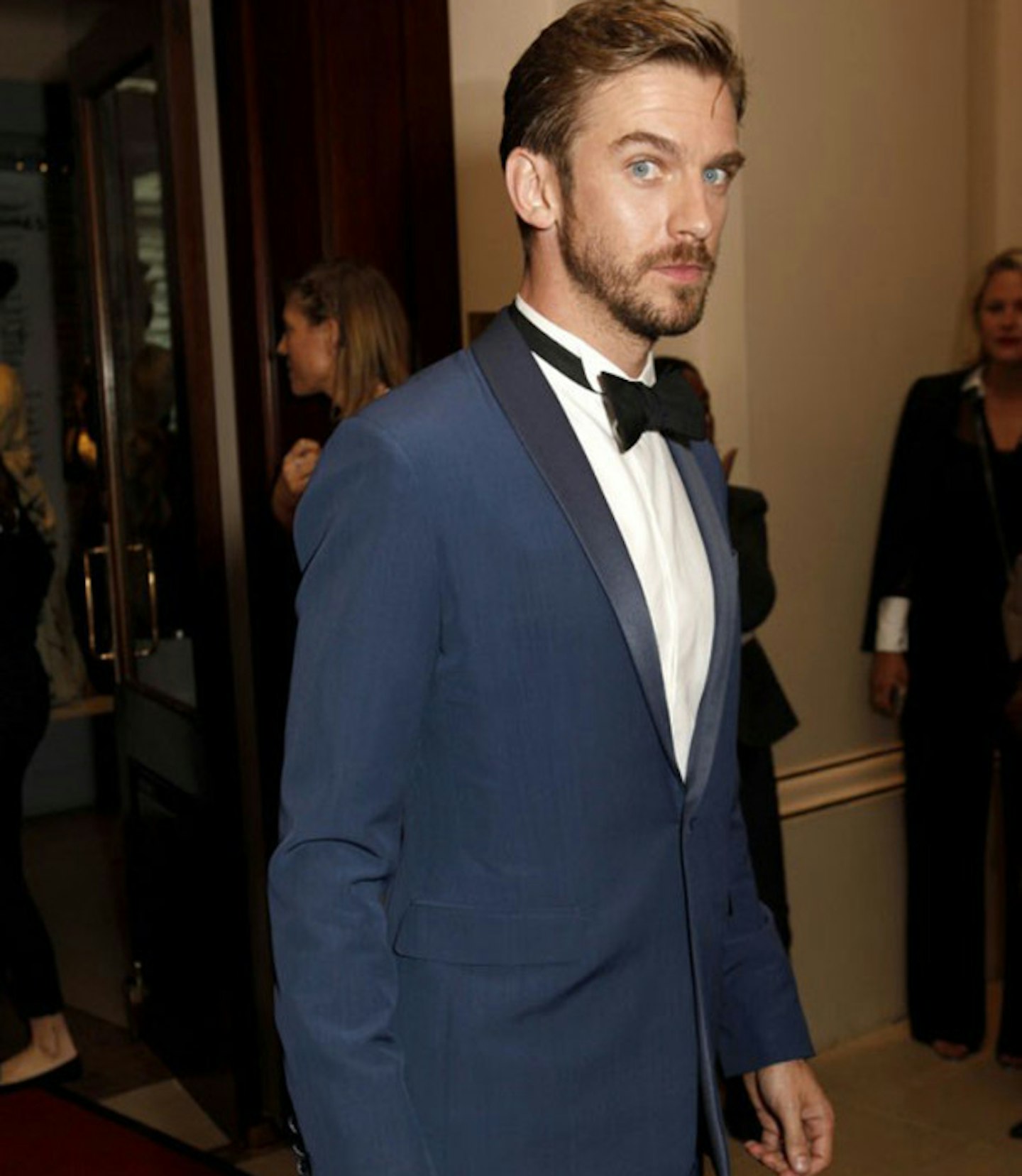 dan-stevens-gq-awards-1