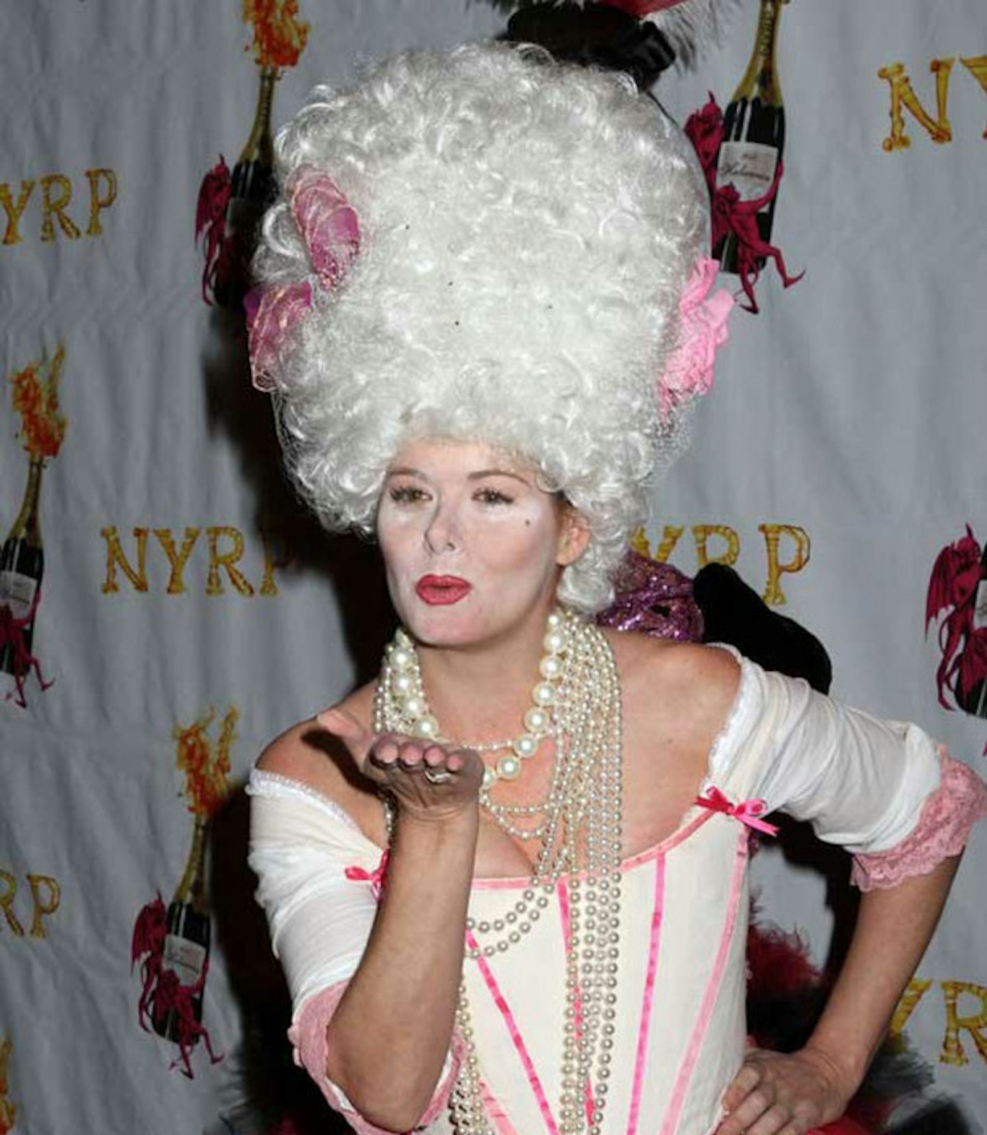 halloween-debra-messing