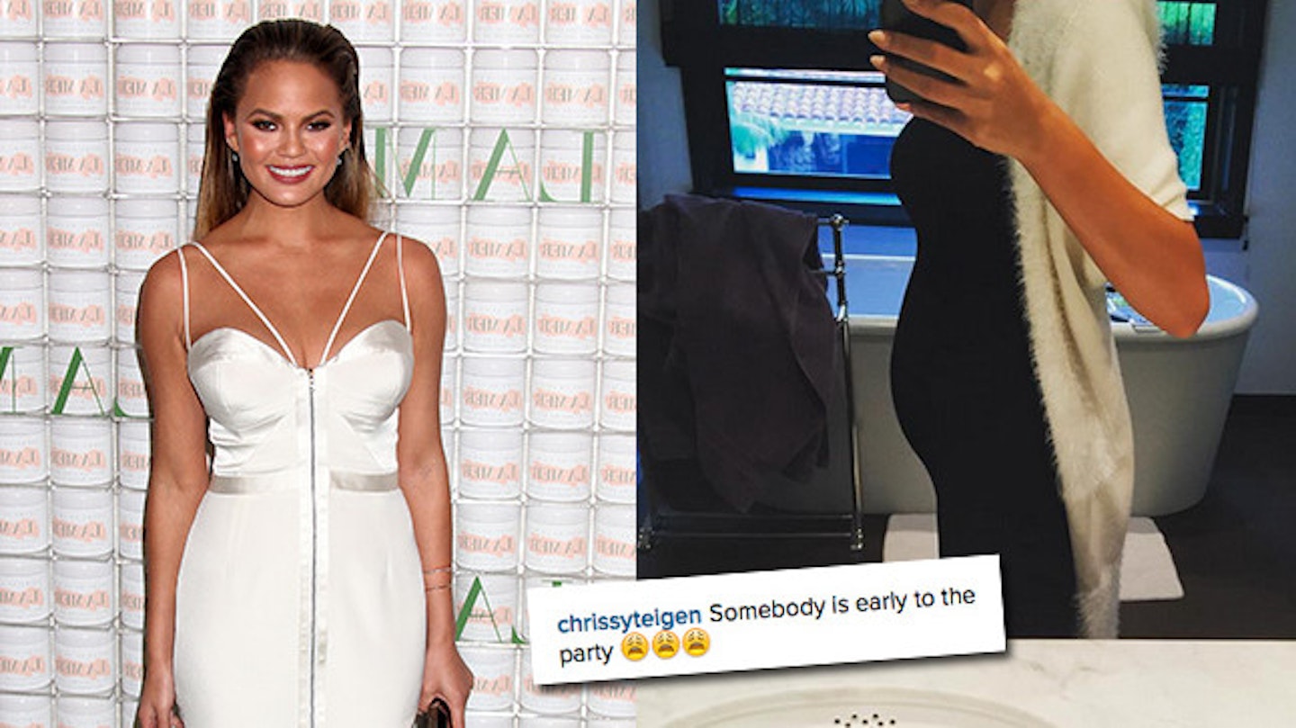 chrissy-teigen-bump