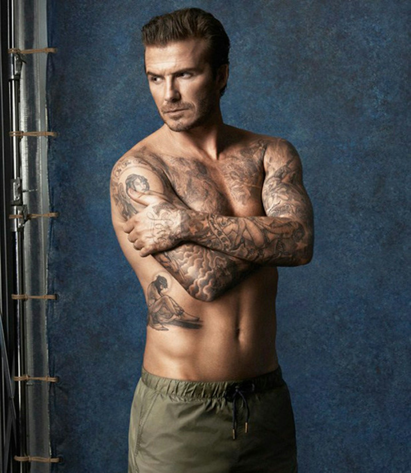 david-beckham-topless-tattoos-picture