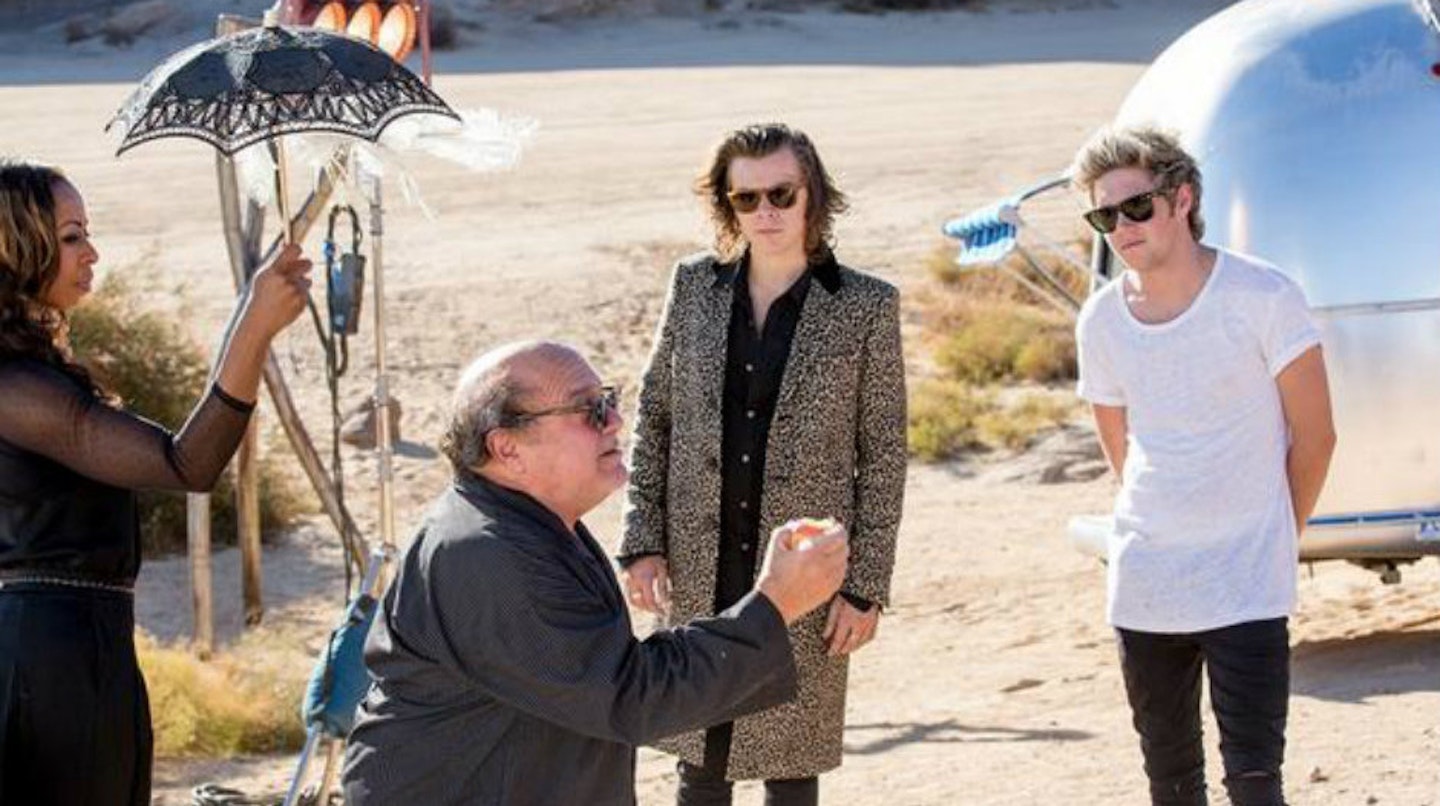 one-direction-steal-my-girl-danny-devito8