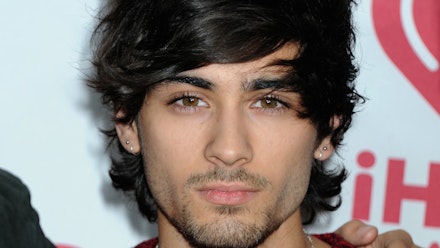 One Direction fan tries to raise $ million to buy band out of contract  after Zayn Malik departure | Celebrity | Heat