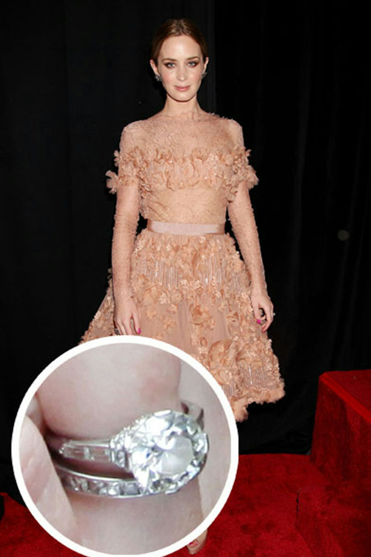 John Krasinski gave Emily Blunt a 3 carat Neil Lane ring, worth an estimated $100,000.