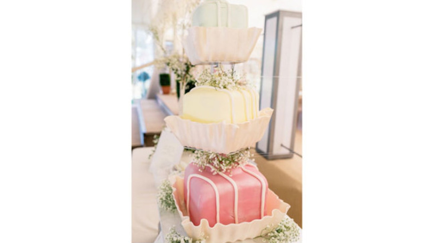 creative-wedding-cake-3