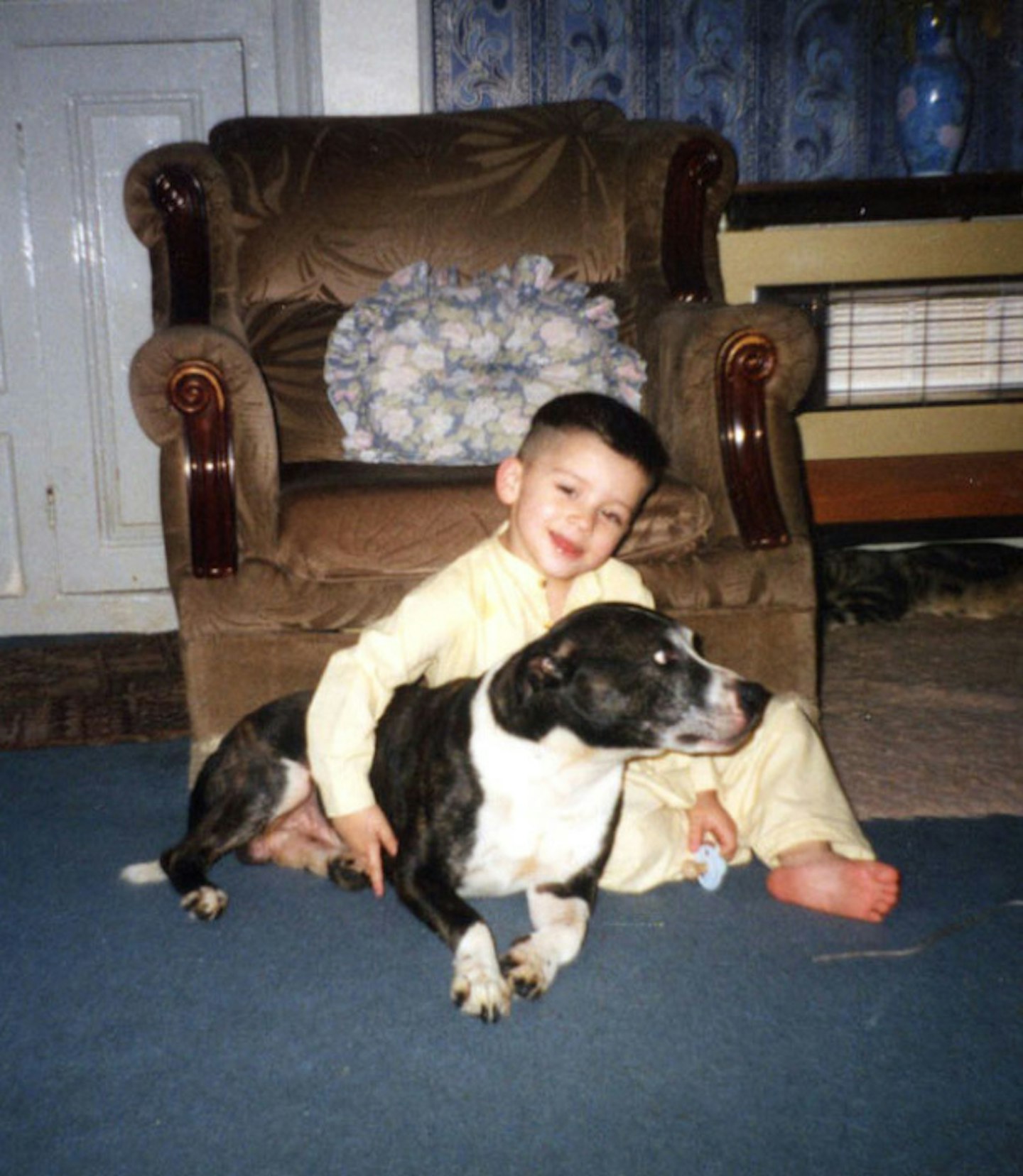 BONUS, BONUS PICTURE: Zayn as a super-cute kid with a dog!