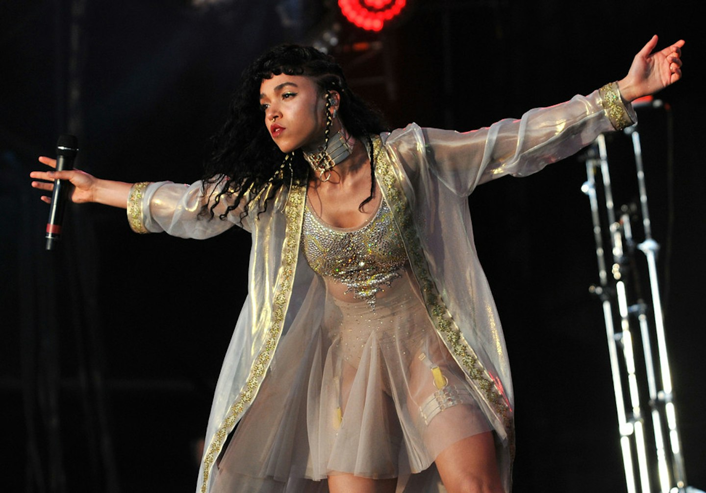 FKA_Twigs_Glastonbury