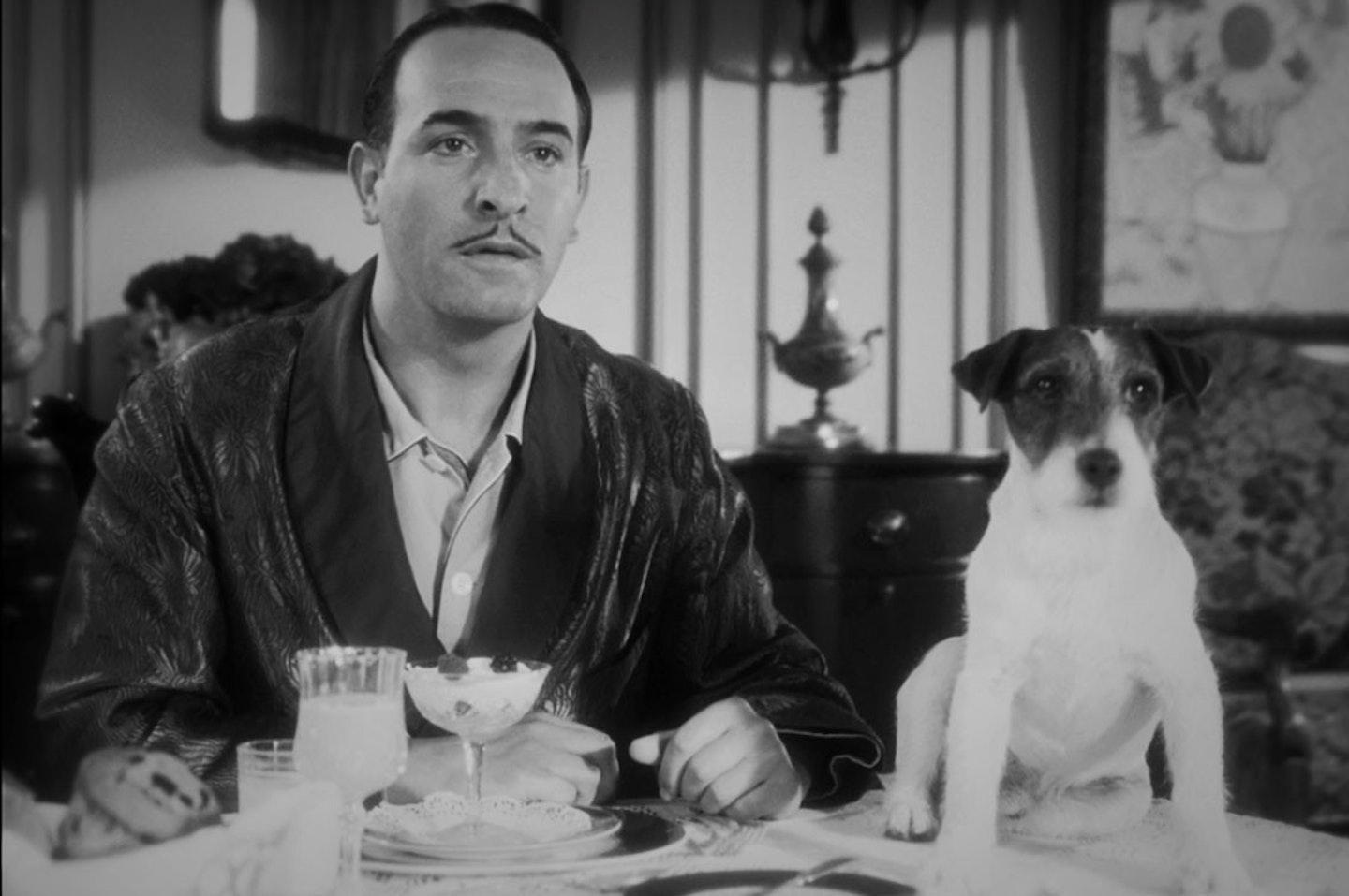 Uggie and Jean in The Artist