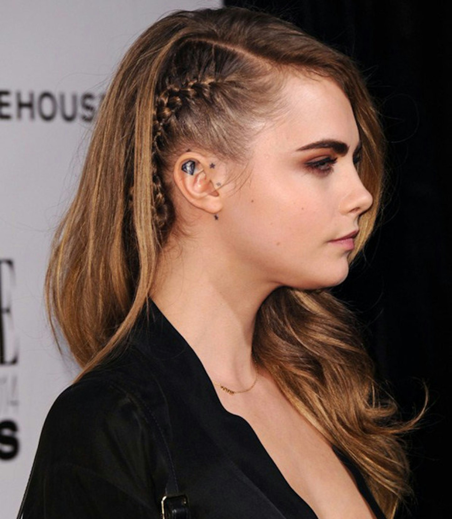 cara-delevingne-tattoo-ear-stars