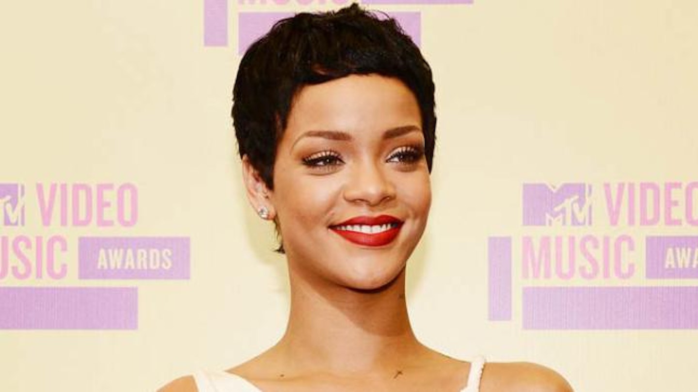 rihanna-7