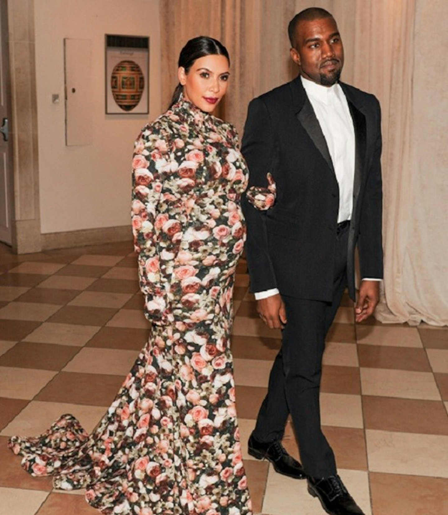 kim-kardashian-met-ball-dress