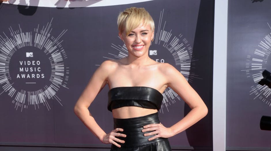 miley cyrus camel toe mtv