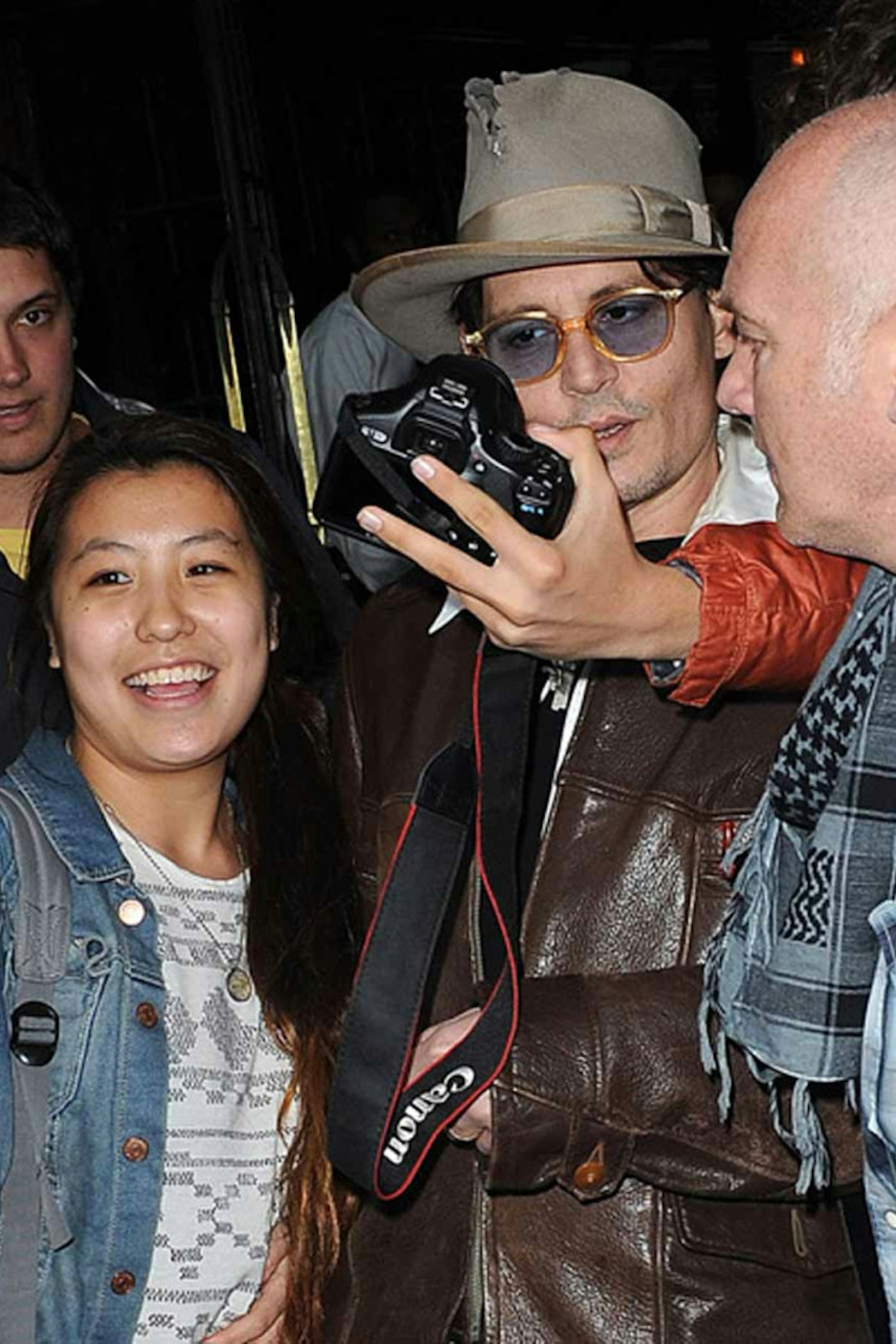 celeb selfie bomb 4