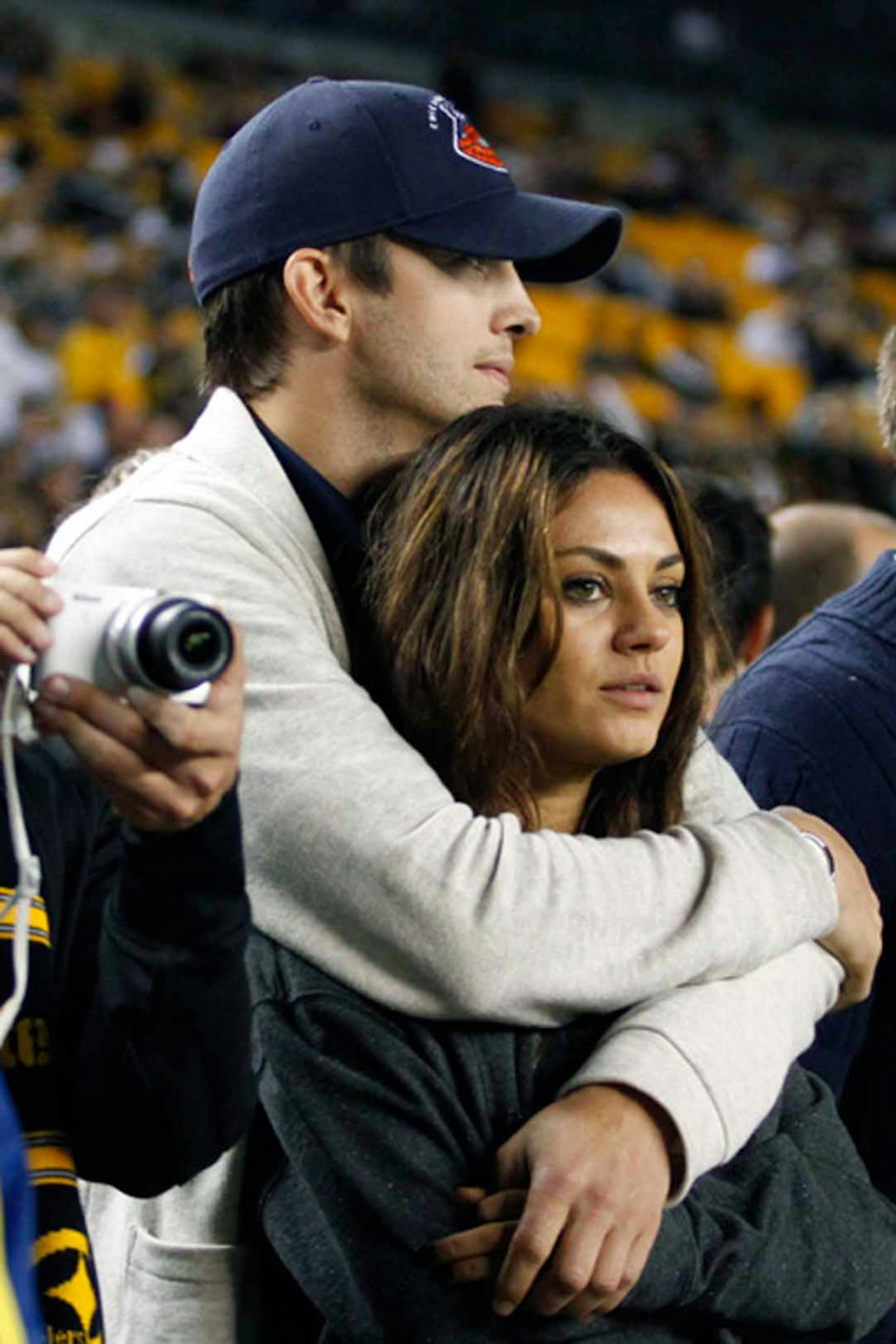 mila kunis ashton kutcher love story 15
