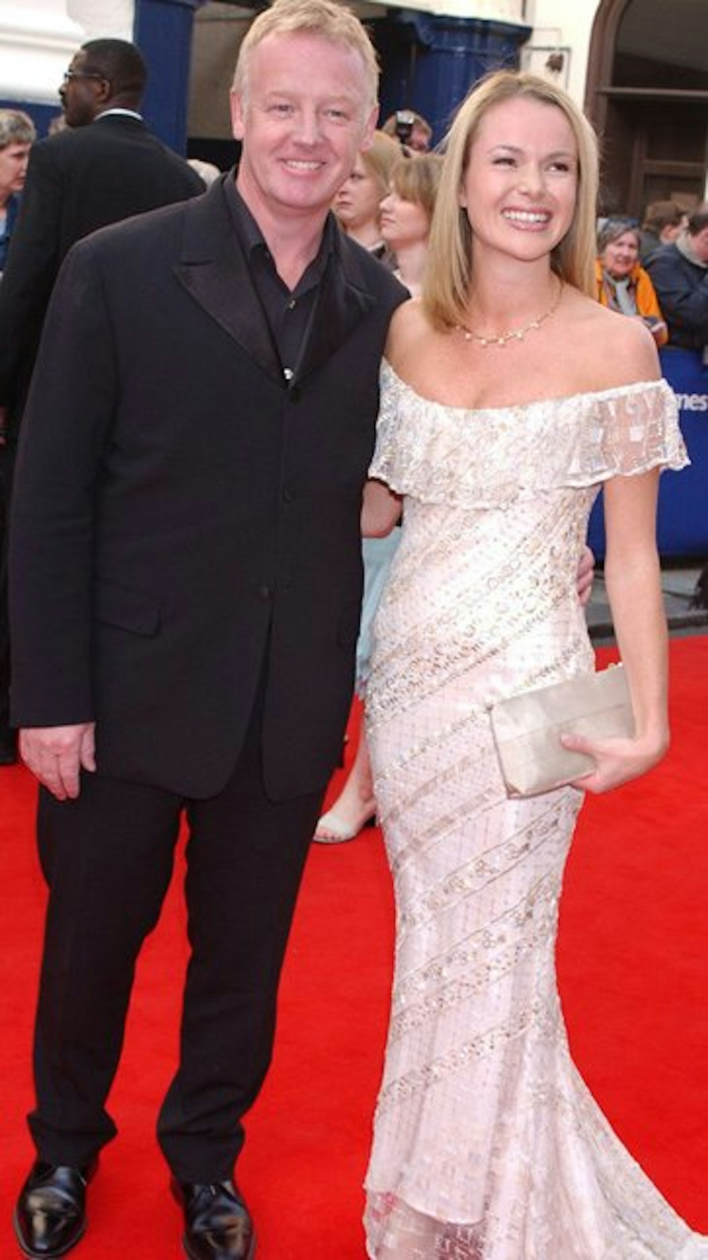 Les and Amanda were married for 7 years before they split.