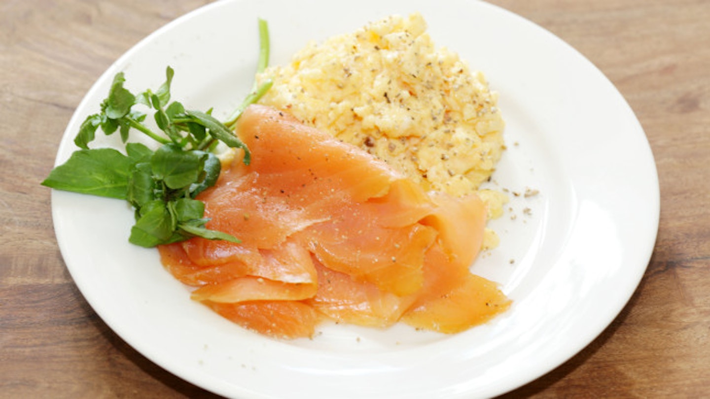 RECIPE: Smoked salmon with scrambled egg | Closer