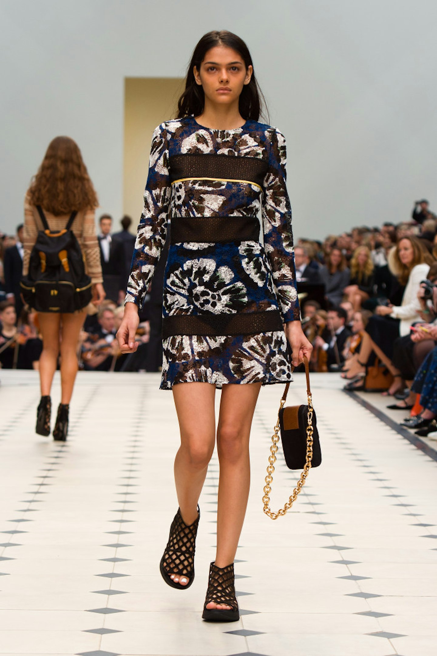 Burberry Womenswear S_S16 Collection - Look 19
